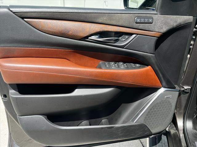 2020 Cadillac Escalade ESV Vehicle Photo in TAMPA, FL 33612-3404