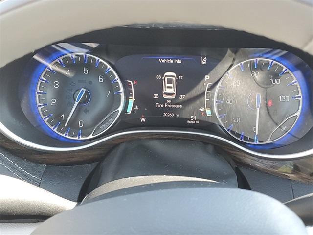 2021 Chrysler Pacifica Vehicle Photo in GRAND BLANC, MI 48439-8139