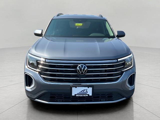 2024 Volkswagen Atlas Vehicle Photo in Oshkosh, WI 54904