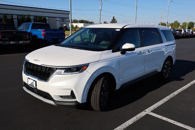 2022 Kia Carnival Vehicle Photo in GREEN BAY, WI 54304-5303