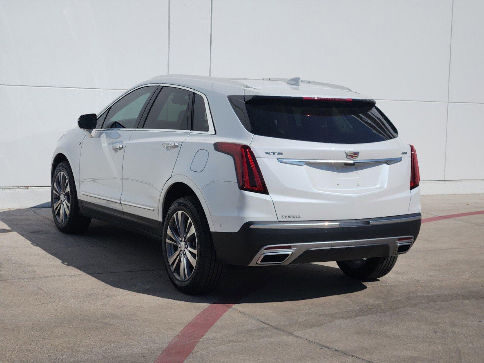 2024 Cadillac XT5 Vehicle Photo in GRAPEVINE, TX 76051-8302