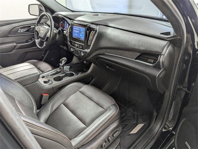 2022 Chevrolet Traverse Vehicle Photo in ENGLEWOOD, CO 80113-6708