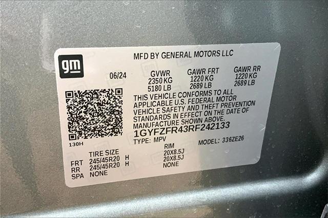 2024 Cadillac XT4 Vehicle Photo in KANSAS CITY, MO 64114-4545