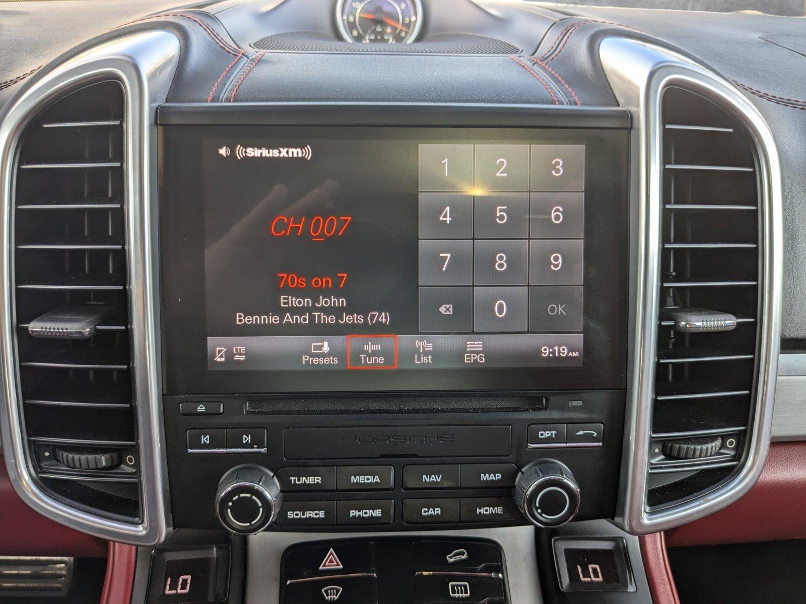 2018 Porsche Cayenne Vehicle Photo in St. Petersburg, FL 33713