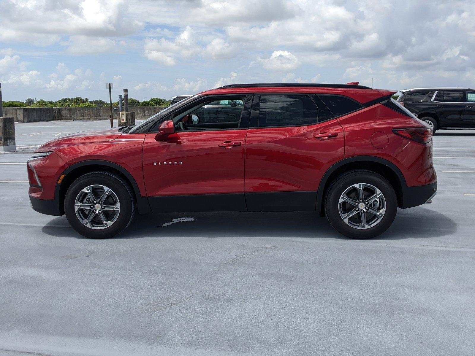 2024 Chevrolet Blazer Vehicle Photo in PEMBROKE PINES, FL 33024-6534