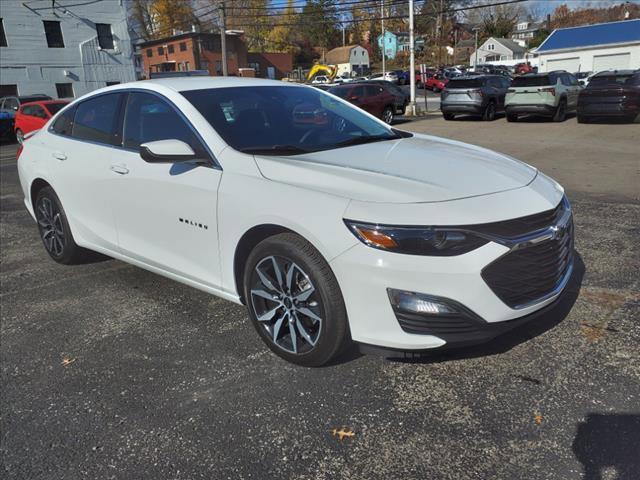 2025 Chevrolet Malibu Vehicle Photo in INDIANA, PA 15701-1897