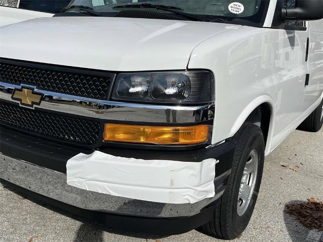 2025 Chevrolet Express Cargo 2500 Vehicle Photo in ALCOA, TN 37701-3235