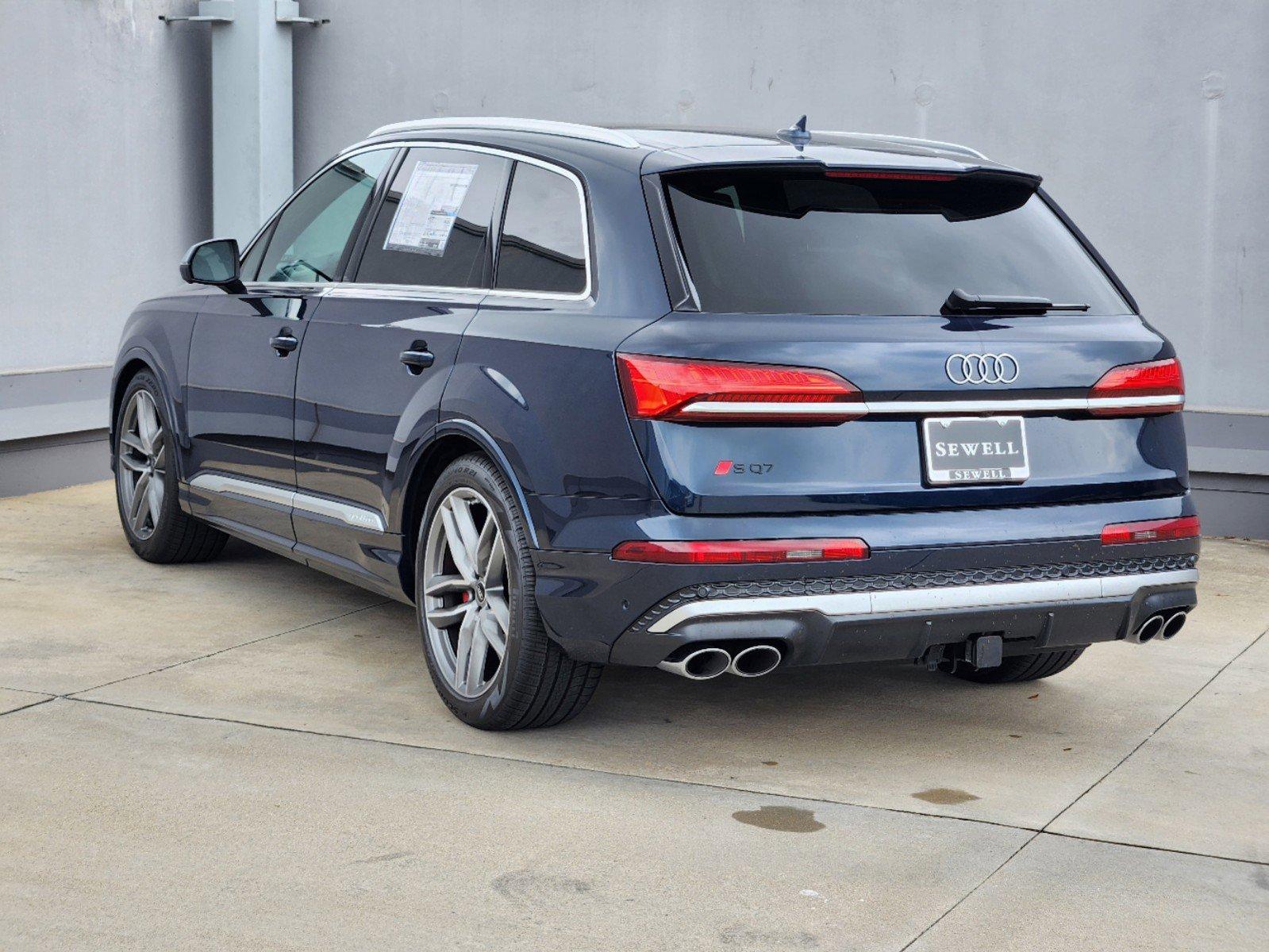 2025 Audi SQ7 Vehicle Photo in SUGAR LAND, TX 77478