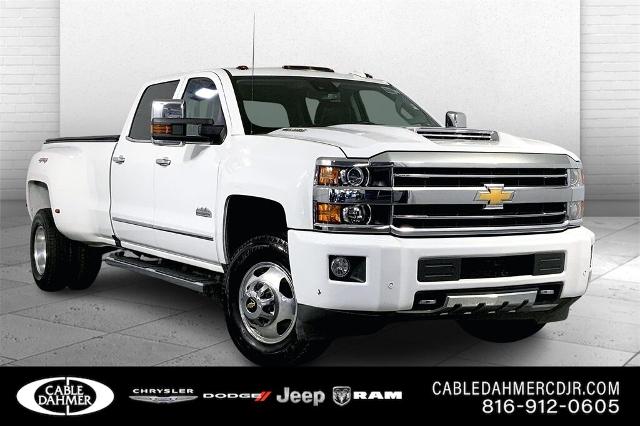 2019 Chevrolet Silverado 3500 HD Vehicle Photo in Kansas City, MO 64114