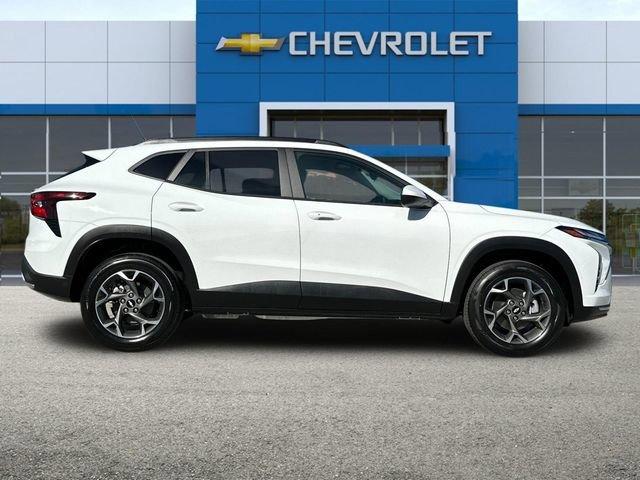 2024 Chevrolet Trax Vehicle Photo in RIVERSIDE, CA 92504-4106