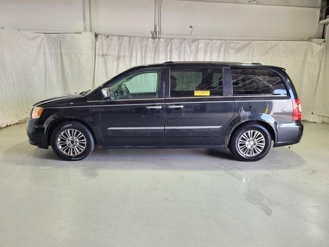 Used 2011 Chrysler Town & Country Limited with VIN 2A4RR6DG7BR654178 for sale in Pinconning, MI