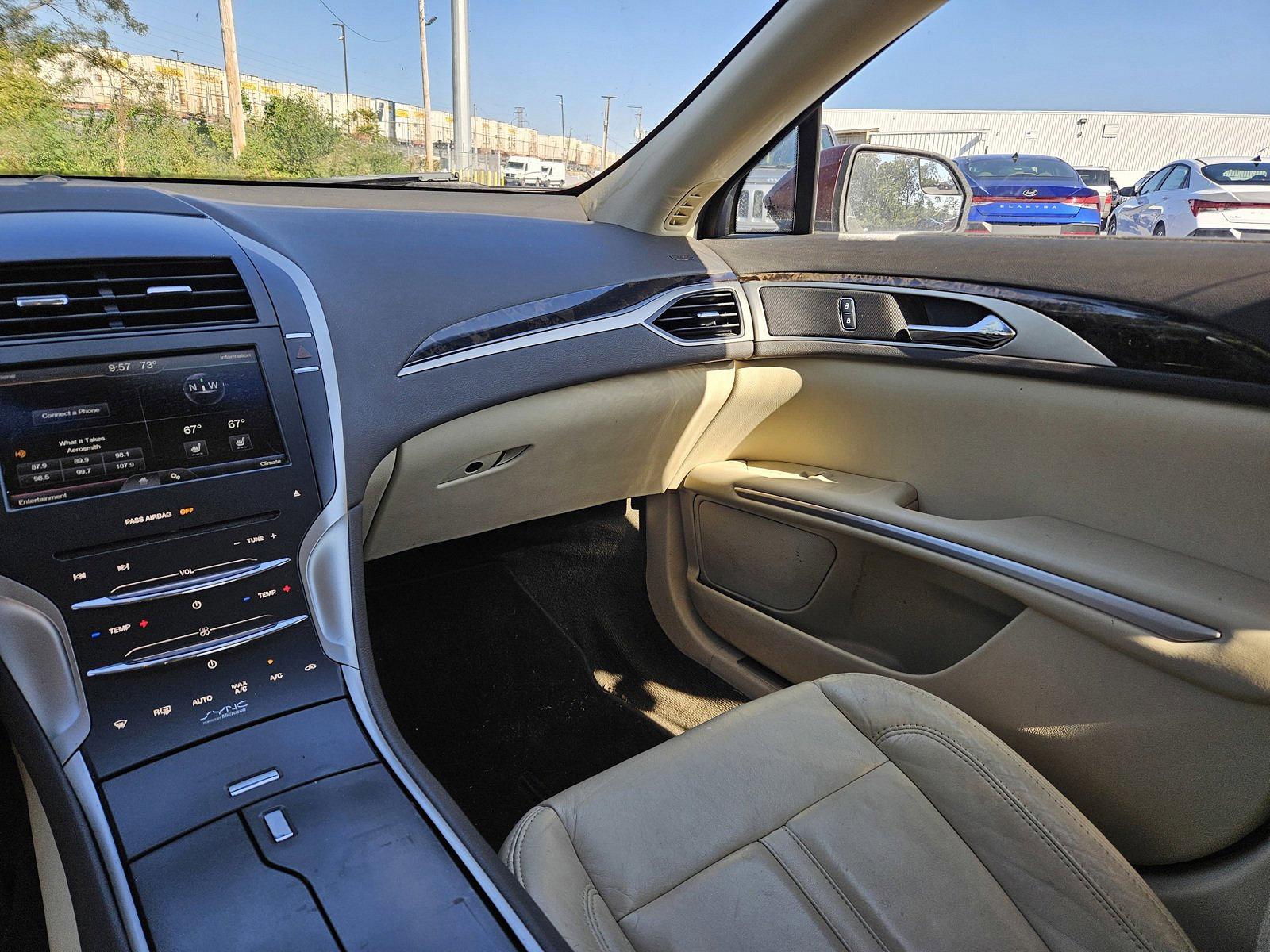 2013 Lincoln MKZ Vehicle Photo in Harrisburg, PA 17111