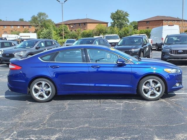 2013 Ford Fusion Vehicle Photo in Saint Charles, IL 60174