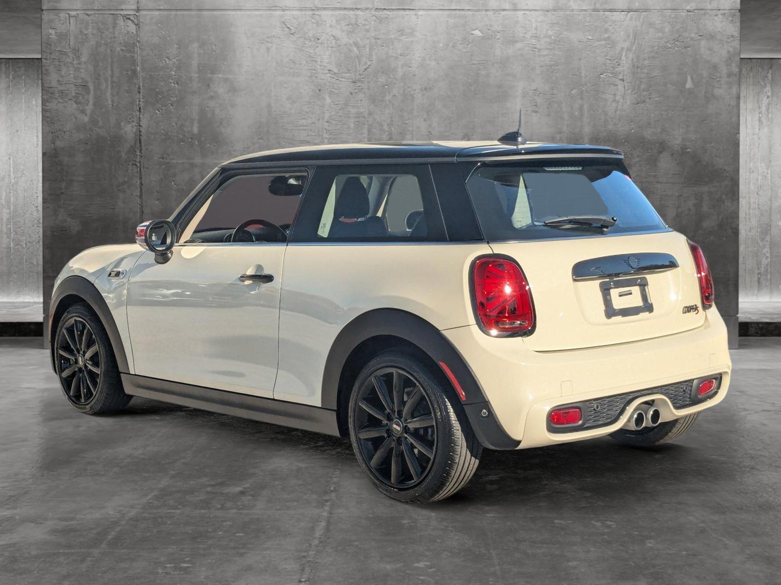 2020 MINI Cooper S Hardtop Vehicle Photo in Towson, MD 21204