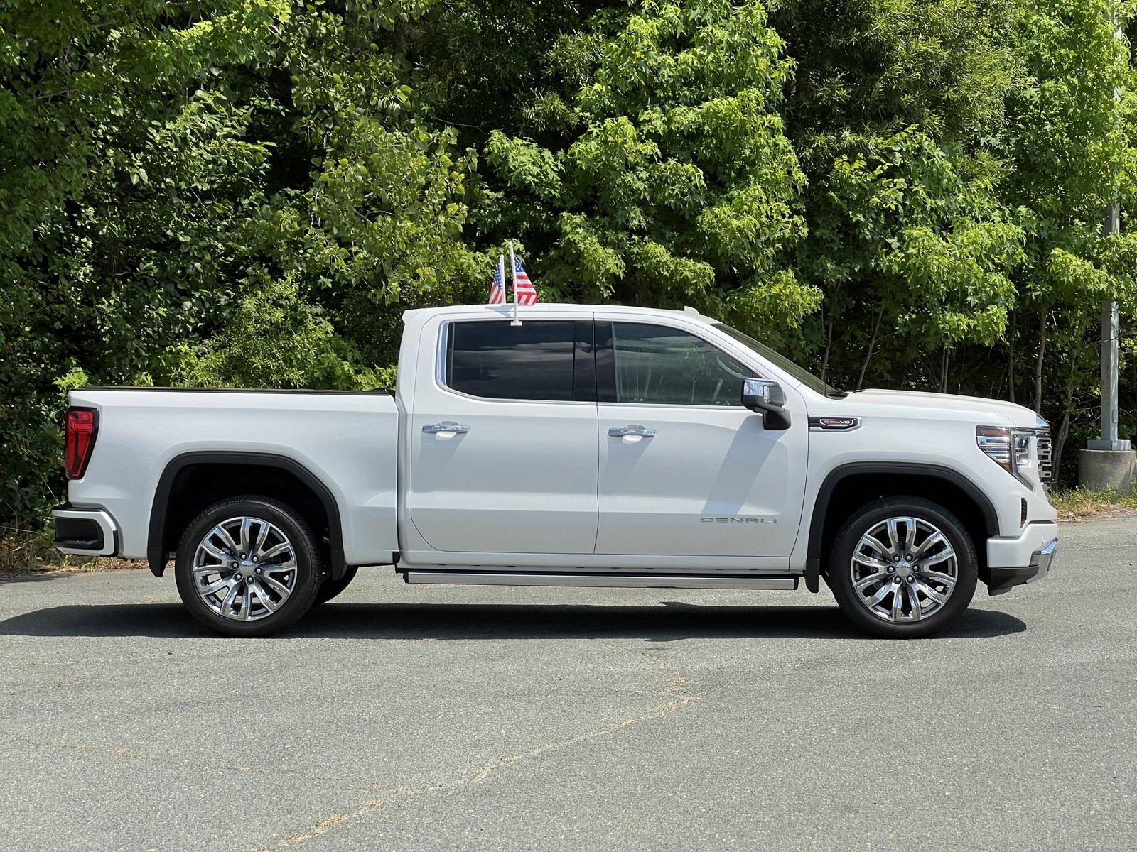 2024 GMC Sierra 1500 Vehicle Photo in MONROE, NC 28110-8431