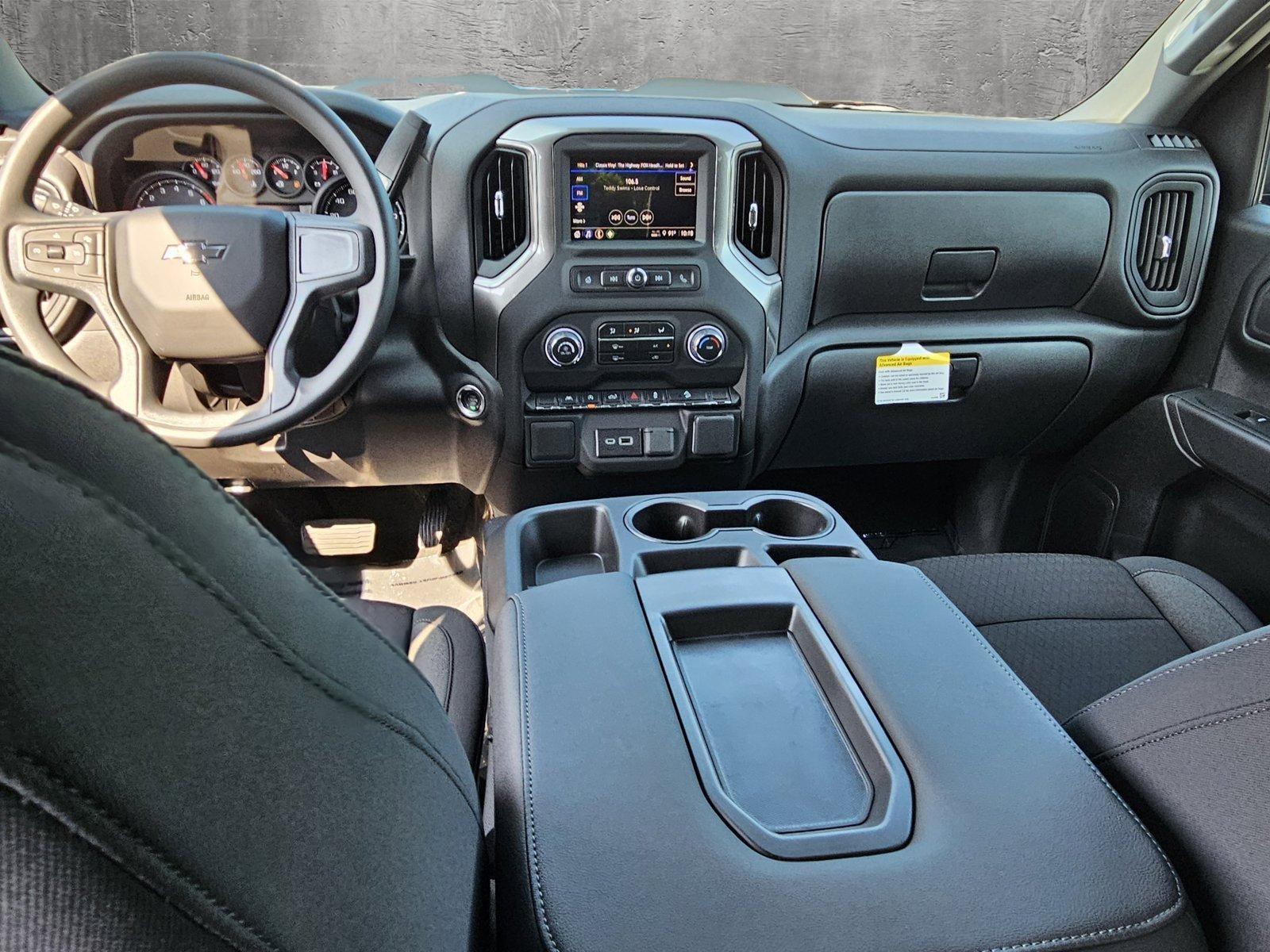 2024 Chevrolet Silverado 1500 Vehicle Photo in TIMONIUM, MD 21093-2300