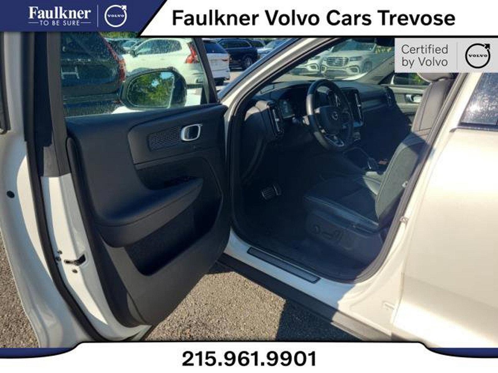 2022 Volvo XC40 Vehicle Photo in Trevose, PA 19053