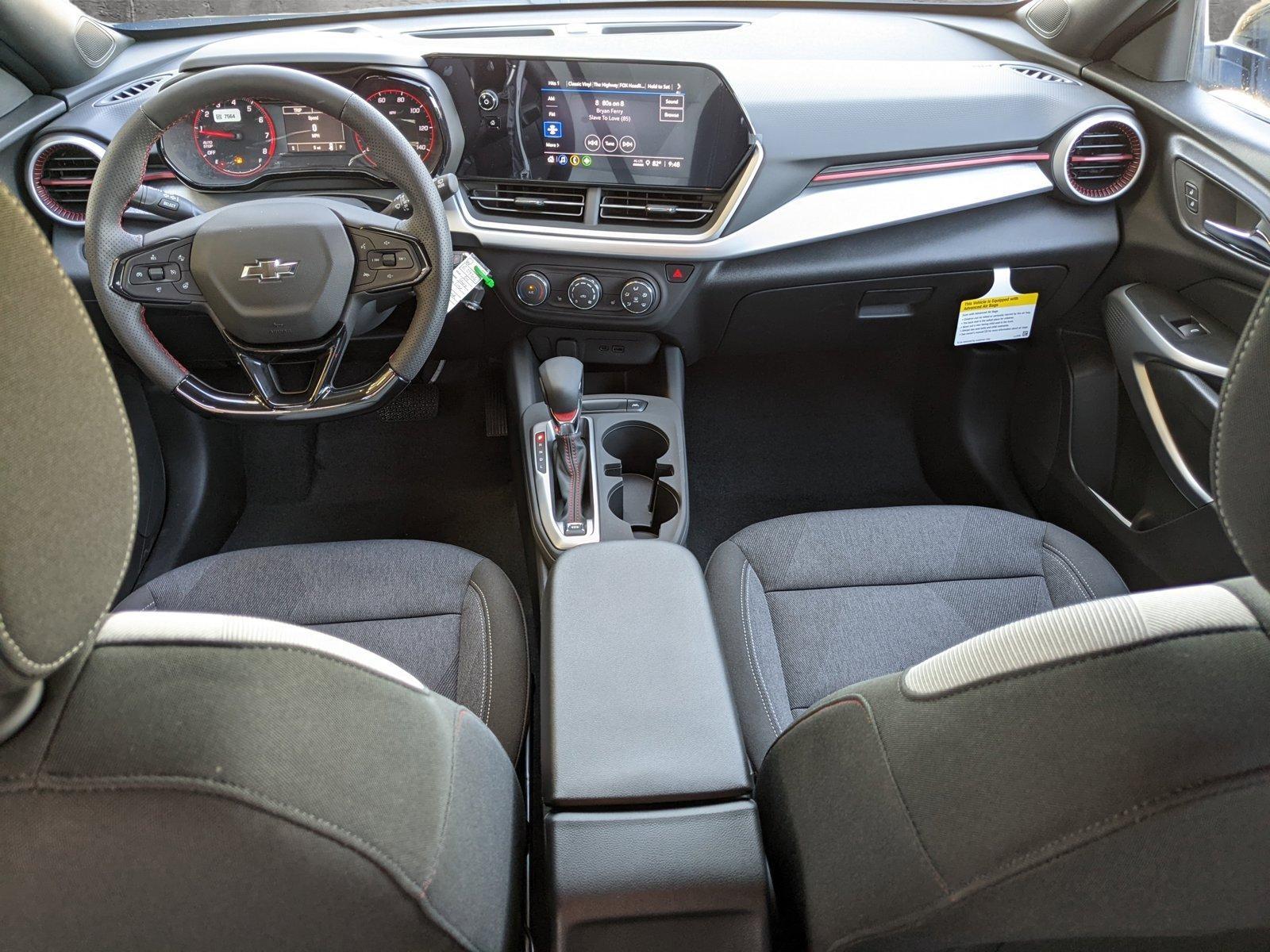 2024 Chevrolet Trax Vehicle Photo in VALENCIA, CA 91355-1705