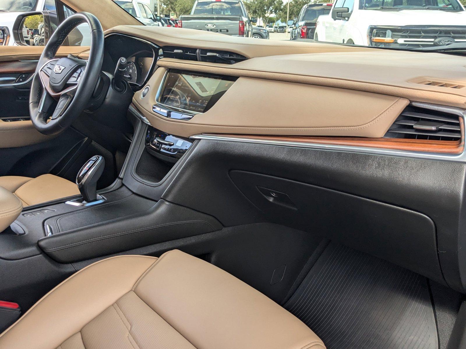 2019 Cadillac XT5 Vehicle Photo in St. Petersburg, FL 33713