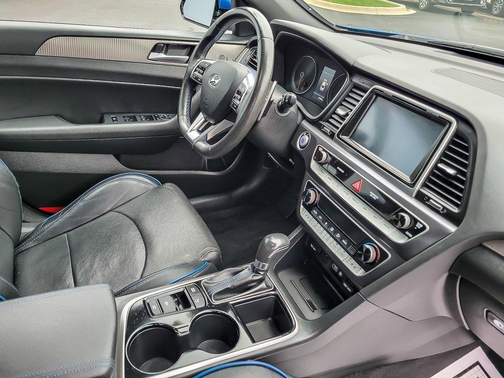 2018 Hyundai SONATA Vehicle Photo in Saint Charles, IL 60174