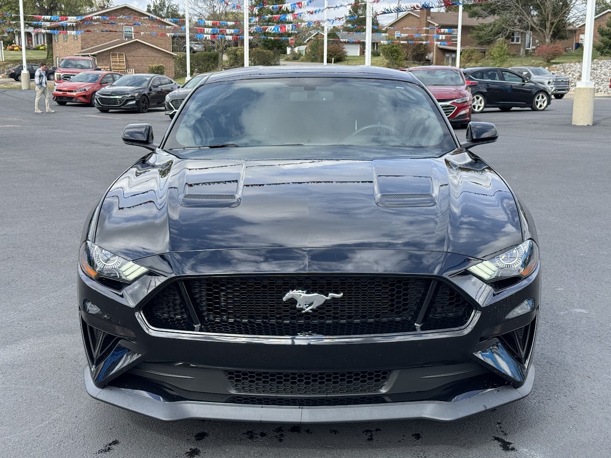 2018 Ford Mustang Vehicle Photo in BOONVILLE, IN 47601-9633