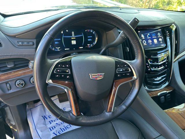 2016 Cadillac Escalade Vehicle Photo in MEDINA, OH 44256-9631