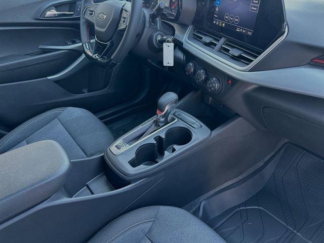 2024 Chevrolet Trax Vehicle Photo in RIVERSIDE, CA 92504-4106