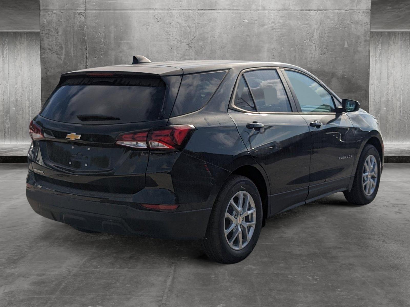 2024 Chevrolet Equinox Vehicle Photo in PEMBROKE PINES, FL 33024-6534