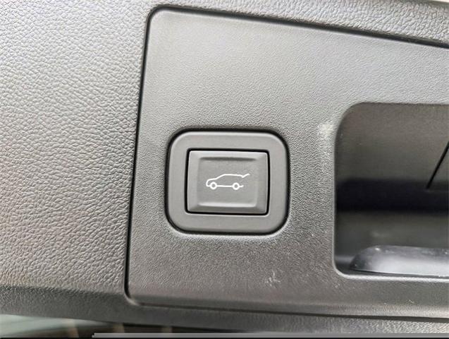 2024 Cadillac XT4 Vehicle Photo in LITTLETON, CO 80124-2754