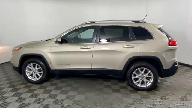 2015 Jeep Cherokee Vehicle Photo in ALLIANCE, OH 44601-4622