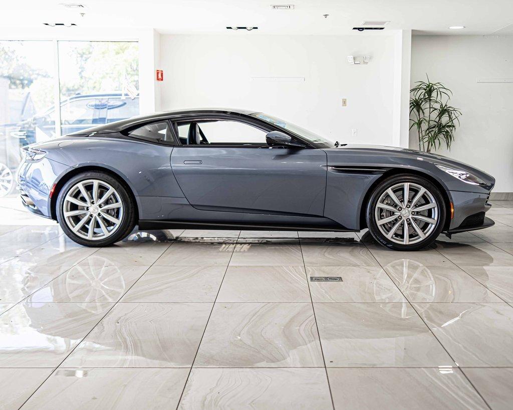 2018 Aston Martin DB11 Vehicle Photo in Plainfield, IL 60586