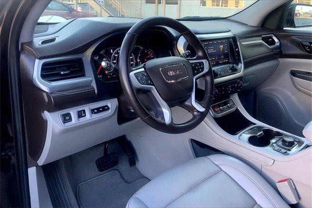 2023 GMC Acadia Vehicle Photo in TOPEKA, KS 66609-0000