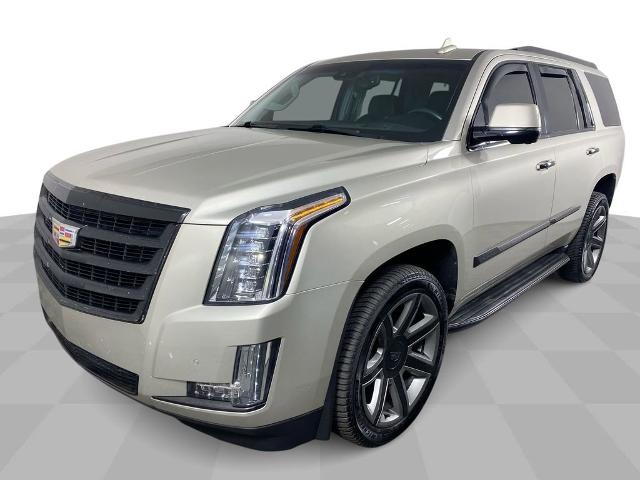 2015 Cadillac Escalade Vehicle Photo in ALLIANCE, OH 44601-4622