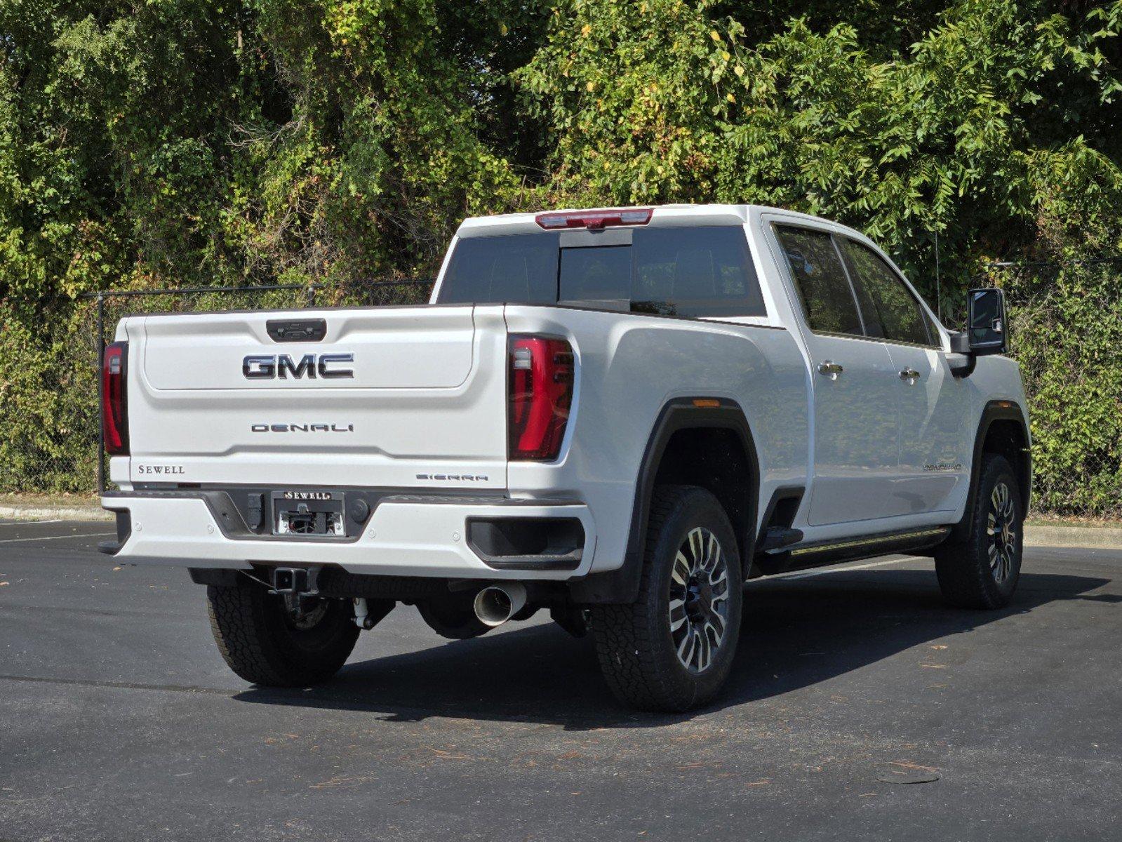 2024 GMC Sierra 2500 HD Vehicle Photo in DALLAS, TX 75209-3016