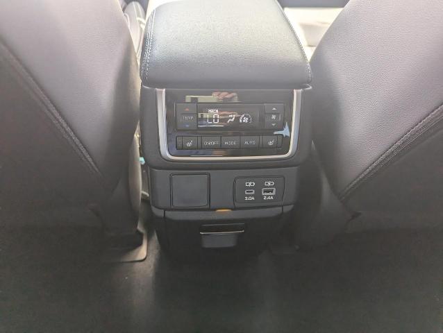 2023 Subaru Ascent Vehicle Photo in Green Bay, WI 54304