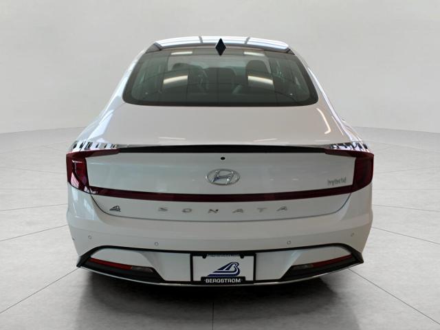 2022 Hyundai SONATA Hybrid Vehicle Photo in Green Bay, WI 54304