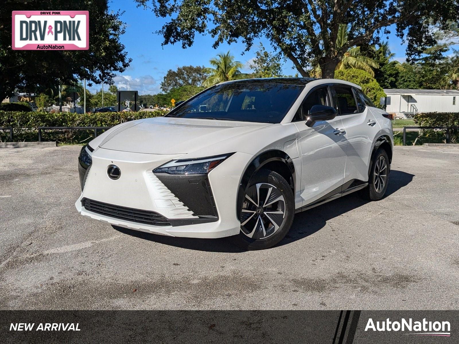 2024 Lexus RZ 300e Vehicle Photo in West Palm Beach, FL 33417