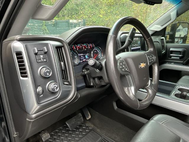 2017 Chevrolet Silverado 2500 HD Vehicle Photo in PITTSBURGH, PA 15226-1209