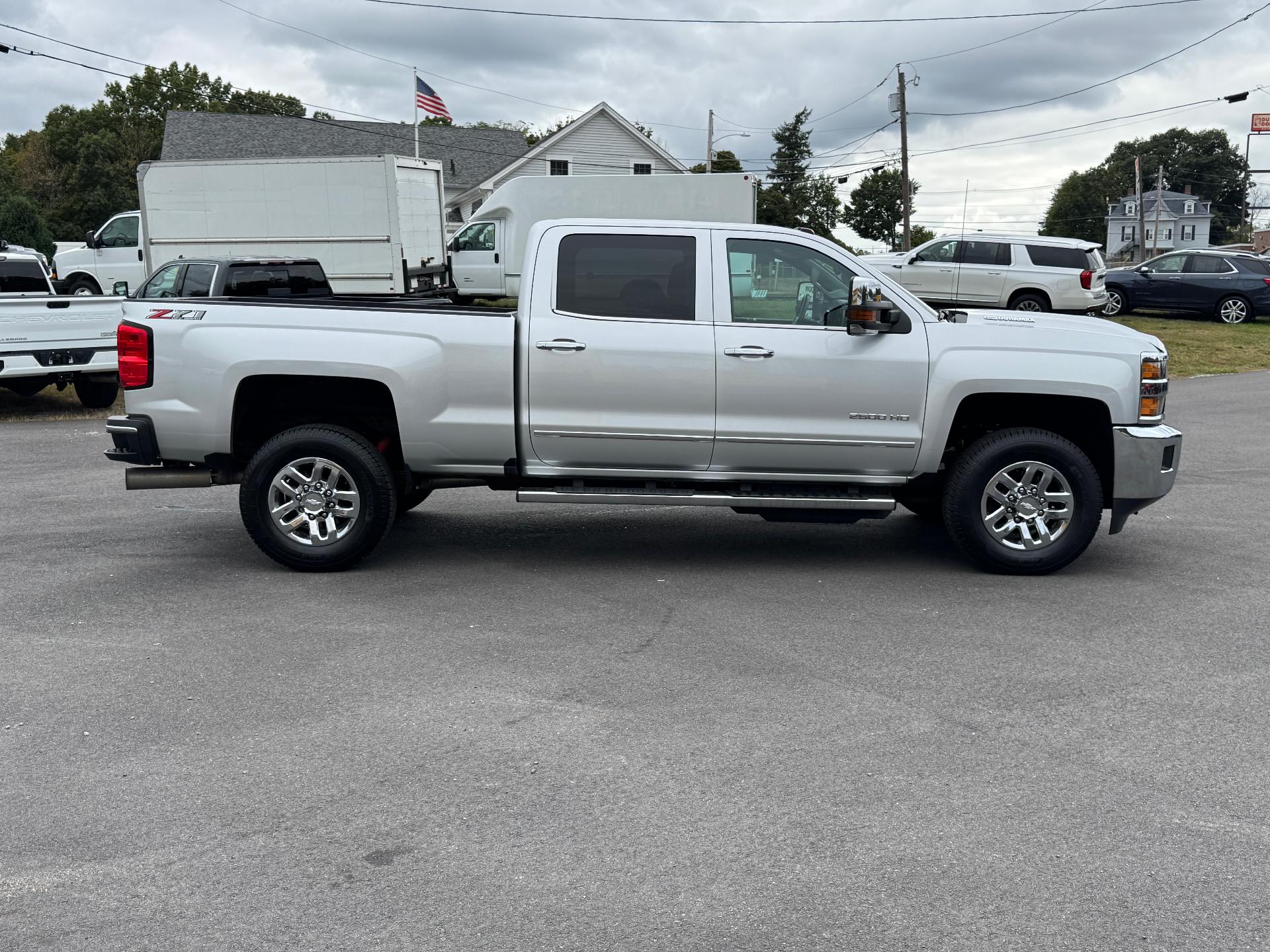 2019 Chevrolet Silverado 2500HD Vehicle Photo in LEOMINSTER, MA 01453-2952