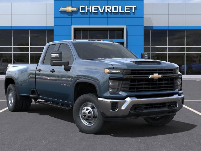 2025 Chevrolet Silverado 3500 HD Vehicle Photo in SOUTH PORTLAND, ME 04106-1997