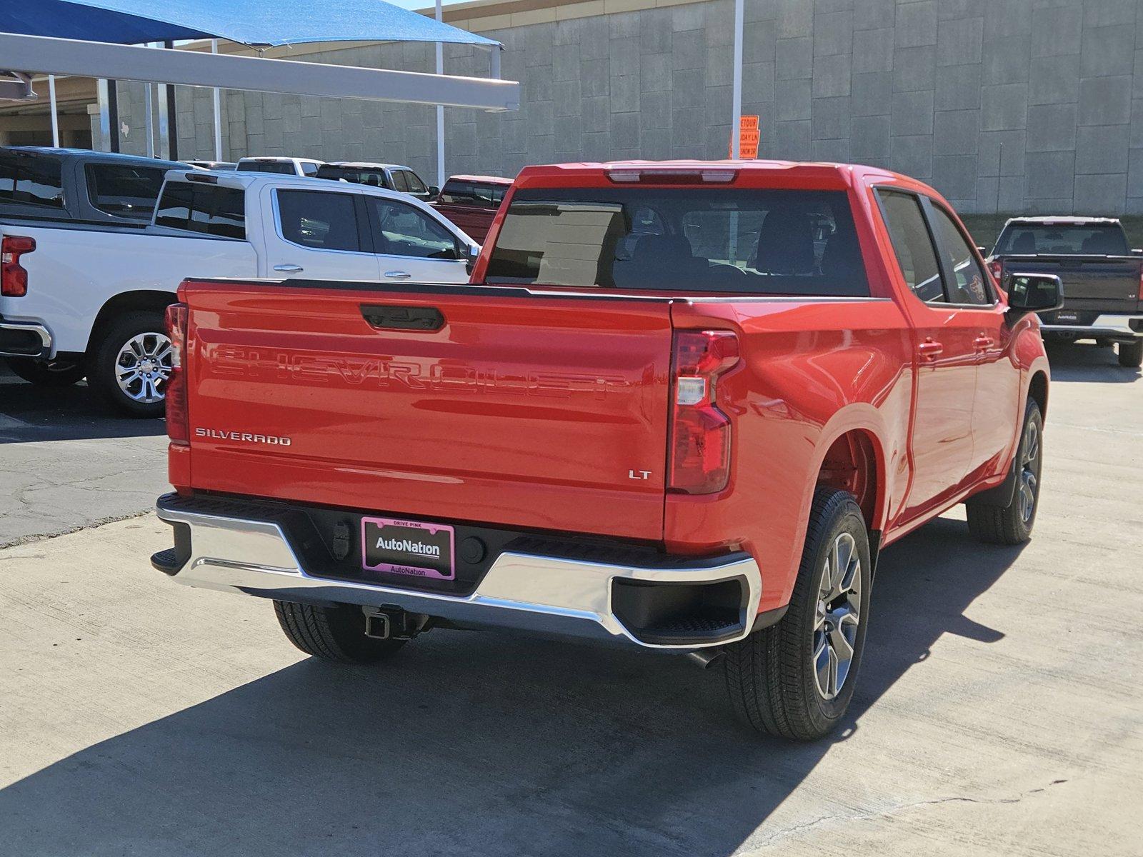 2025 Chevrolet Silverado 1500 Vehicle Photo in NORTH RICHLAND HILLS, TX 76180-7199