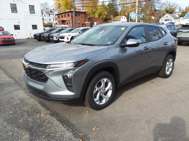 2025 Chevrolet Trax Vehicle Photo in INDIANA, PA 15701-1897