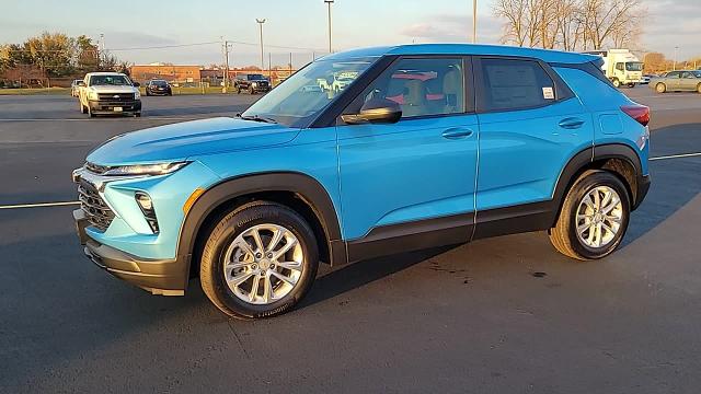 2025 Chevrolet Trailblazer Vehicle Photo in JOLIET, IL 60435-8135