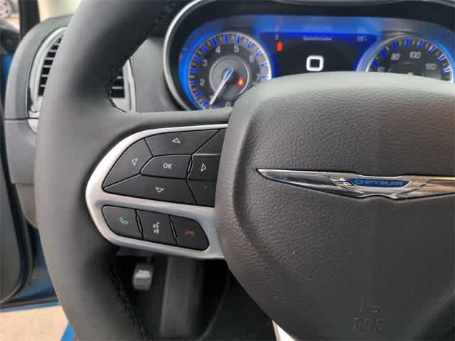 2023 Chrysler 300 Vehicle Photo in Corpus Christi, TX 78411