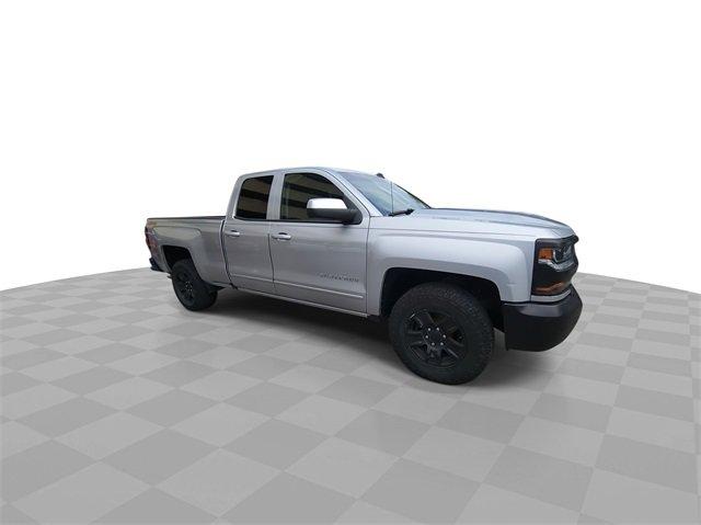 Used 2018 Chevrolet Silverado 1500 LT with VIN 1GCVKREC0JZ150260 for sale in Houston, TX