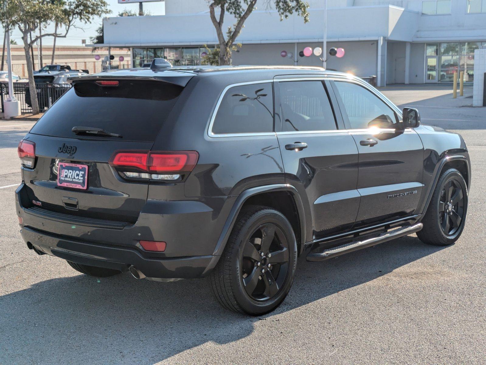 2015 Jeep Grand Cherokee Vehicle Photo in Corpus Christi, TX 78415