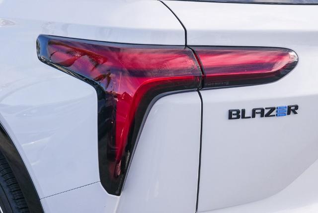 2024 Chevrolet Blazer EV Vehicle Photo in VENTURA, CA 93003-8585