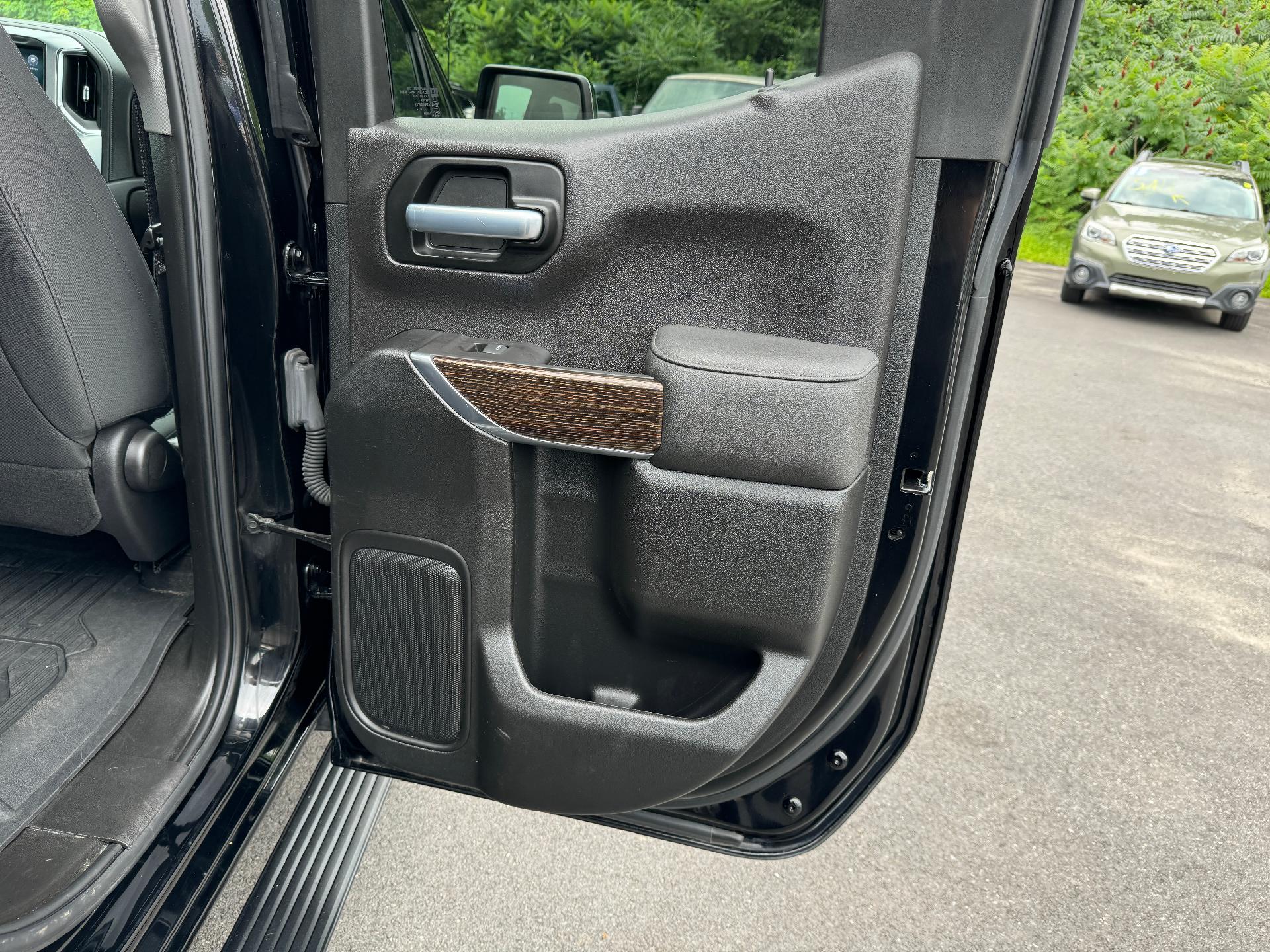 2021 GMC Sierra 1500 Vehicle Photo in LEOMINSTER, MA 01453-2952