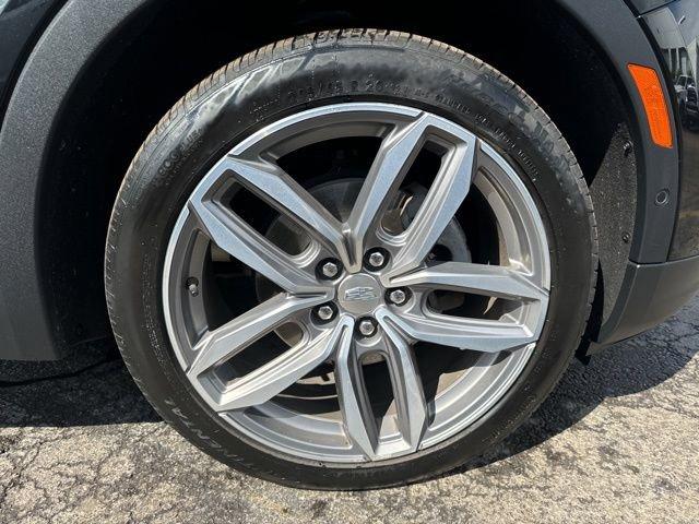 2019 Cadillac XT4 Vehicle Photo in MEDINA, OH 44256-9631