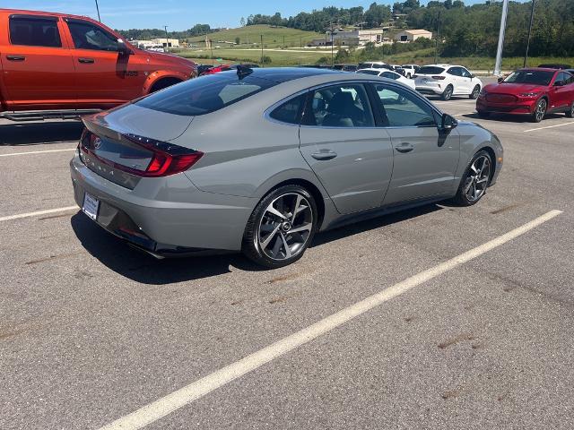 2022 Hyundai SONATA Vehicle Photo in Jackson, OH 45640-9766